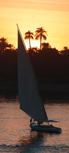 sunset sailboat temple boat sailing sails nile komombo felluca komombotemple rivernile quartasunset