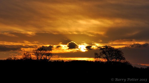 sunrise landscape nikon yorkshire eastyorkshire barrypotter valeofyork yabbadabbadoo eastridingofyorkshire yorkshirewolds nikond40 afsnikkor18105mm1556ged edenmedia barrypotteredenmedia