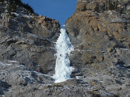 mountain canada nationalpark alberta banff iceclimb worldtrekker