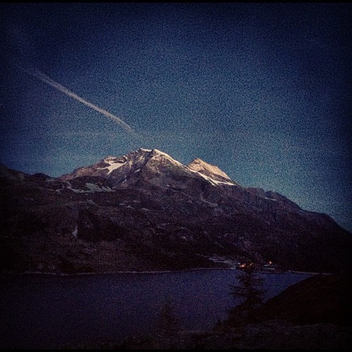 mountains montagne alpes sunrise alba aube chevril grandrond uploaded:by=flickstagram instagram:photo=2843467463972328511785738 rocherdumarais