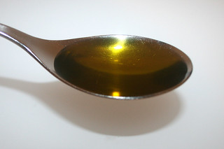 14 - Zutat Olivenöl / Ingredient olive oil