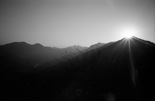 china blackandwhite film contrast landscape temple hangzhou push 灵隐寺 lingyintemple ricohgr1v ilfordxp2400super wulinmountains 武林山