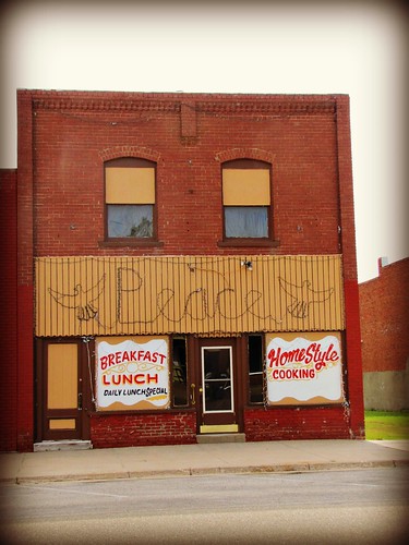 brick peace diner kansas greasyspoon smalltown us50 homemadesigns macksville