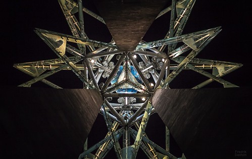light glass beautiful night star great landmark kepler gardermoen crystall ullensaker keplers