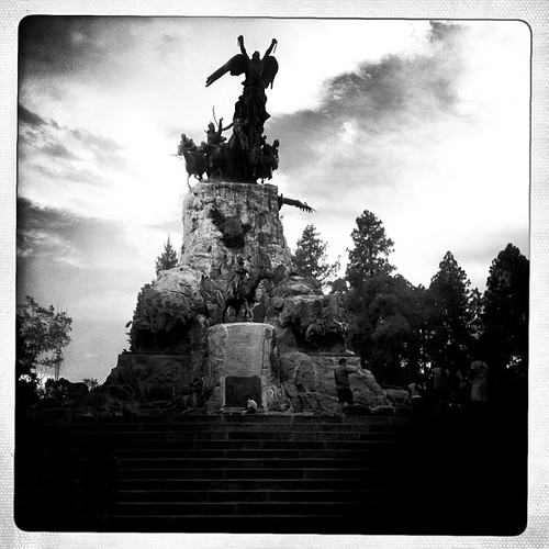 bw argentina statue square blackwhite crossing mendoza squareformat andes inkwell liberator iphone endeavour iphoneography hipstamatic instagram instagramapp uploaded:by=instagram foursquare:venue=4c377cf1dfb0e21e48e1aca8