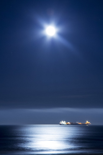 blue light moon beach boat long exposure ship aberdeen