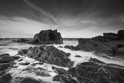 ocean sea sky cliff white black nature canon rocks day cloudy sweden filter lee nd 5d 1740l hallar hovs