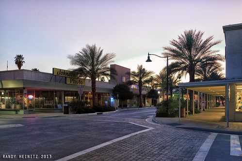 california sunset canon closed downtown coachellavalley oldtown sidewalks deserted dailyphoto indio riversidecounty project365 canonphotography 63365 milesave canonef24105mm14l canon5dmarkii randyheinitz
