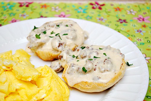 Southern Biscuits & Gravy