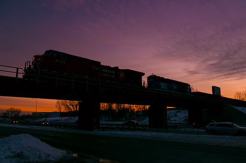 railroad train twilight pacific dusk plymouth canadian newhope 169 ice6102 cp9725 cp496