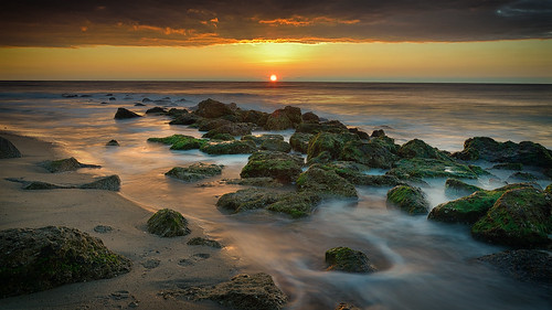 winter sunlight sunrise rocks tide fortfisher d800 wilmingtonnc