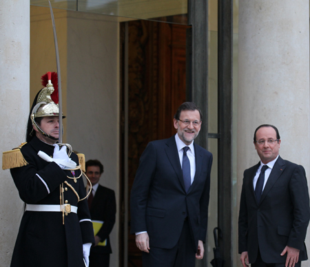 13c26 Rajoy Hollande en el Elíseo y varios 050 variante Uti 450