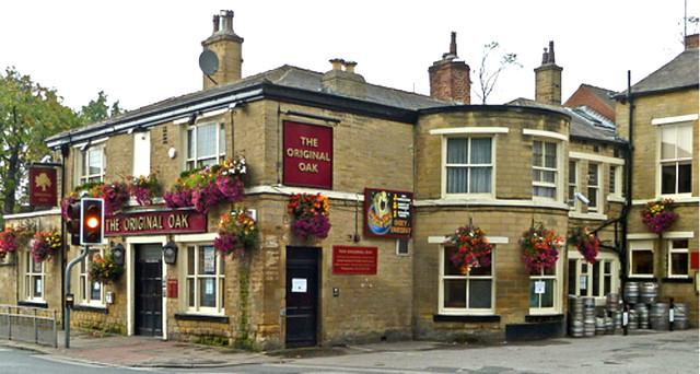 Los Pubs de Headingley a parte de guardar el encanto de la época han sido históricos observadores del famoso roble de Leeds.