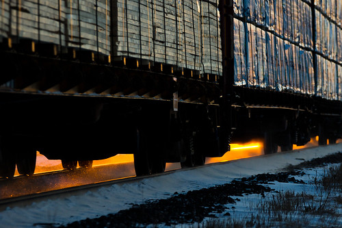 winter sunset snow car cn train wagon soleil hiver coucher canadian national neige oeuvre freight lumber bois canadien subdivision sainthyacinthe marchandises sainterosalie