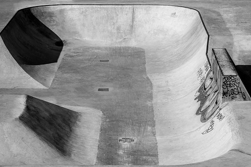 shadow white black texture architecture canon grey photos tag skatepark 6d 24105 rueil texturelight quentinraith