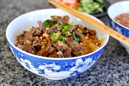 Thịt Bò Xào Hành Tây – Vietnamese Stir-Fried Beef with Onions