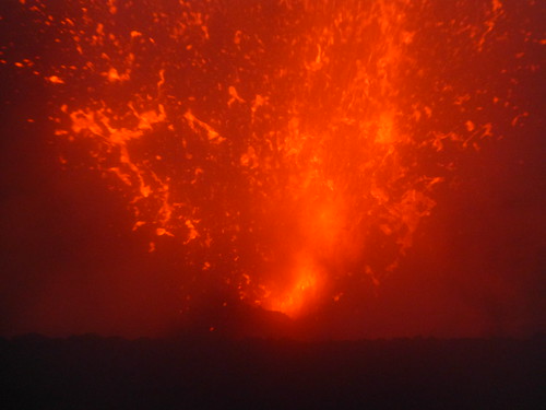 volcano vanuatu tanna mtyassur