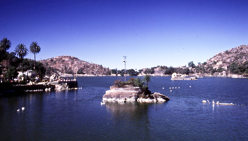 india lake 35mm kodak mountabu rajasthan