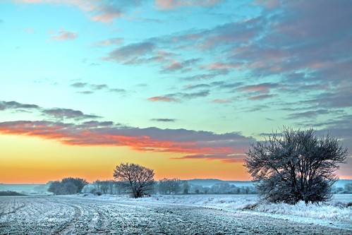 light sky cloud sun sunrise skyscape bedford frost bedfordshire felton frosted lumen cardington robertfelton