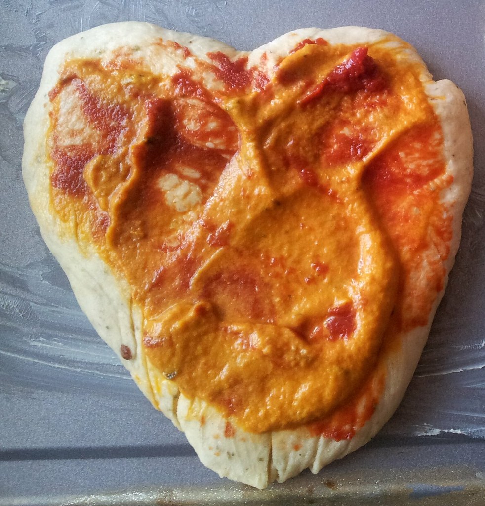 , Valentine&#8217;s Day:  Heart Shaped Pizza
