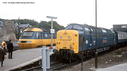 train diesel railway britishrail berwickupontweed passengertrain deltic highspeedtrain class43 intercity125 class55 55021 argyllsutherlandhighlander 254027