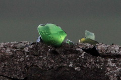 Glass on the top of the reservoir wall
