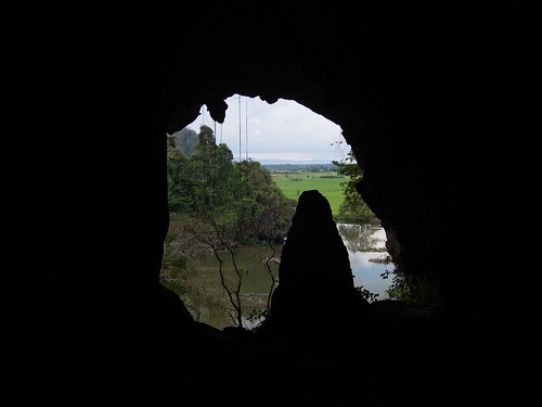 green dark landscape photography photo view burma myanmar cave sadar buddhistcave hpaan magicpea sadarcave