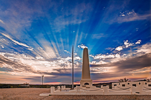 sunrise memorial war outback hdr anzac alicesprings