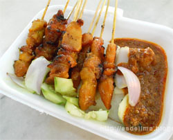 Sate Ayam khas Negeri Jiran - http://esdelima.blogspot.com