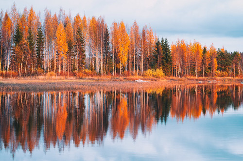 komossa röukas ostrobothnia colors autumn finland suomi reflection järvi