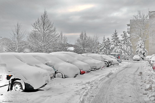 snow car parking