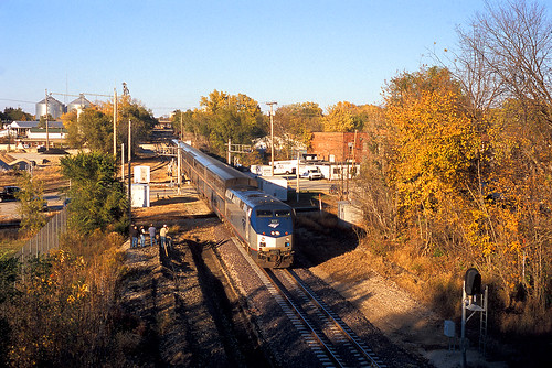 railroad sunset fall up speed train evening illinois high afternoon pacific 21 ns sub union norfolk rail railway trains bn il southern amtrak lincoln target late service springfield passenger bloomington hsr joliet 823 subdivision amtk