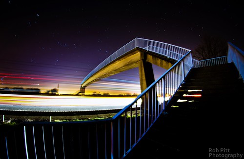 light sunset car stars view cheshire footbridge dusk hill trails 8mm footpath startrails helsby m56 samyang startrailsexe