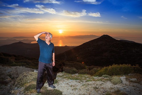 light sea sky mountain man clouds sunrise landscape hand god hiking climbing flare ef2470mmf28lusm 6d 580 strobist