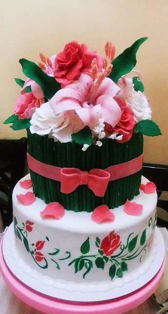 Cake by Aj Permejo Fabi of Loquito's Cakes and Cupcakes
