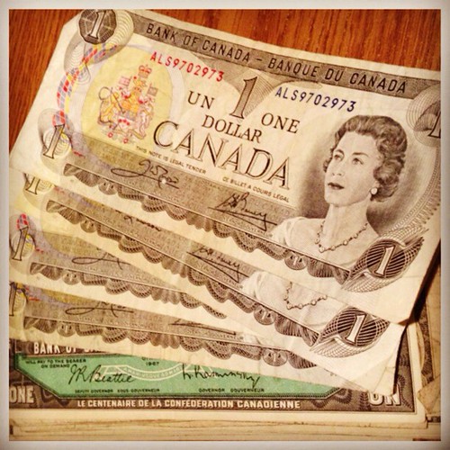 #dollar #bills #1s #OneDollarBill #canadian #money #currency #makeItRain #rain #throwItUp #vancity #no5 #orange #spending #green #scream #theQueen #queen #showYouHow to #stack a couple dollars #spareChange #change #changed #different #67