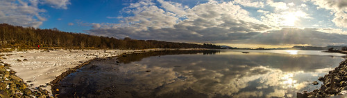 panorama reflection argyll kintyre kennacraig westlochtarbet