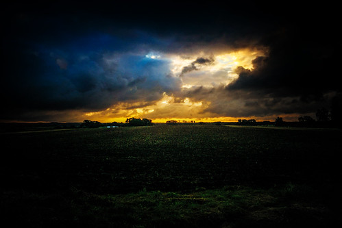 lillelyngby denmark europe apple iphone iphone6 cameraphone dawn morning sunrise countryside field black dark silhouette clouds