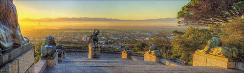 panorama mountain sunrise dawn cityscape capetown westerncape rhodesmemorial niftyfifty 50mmef18 canoneos6d