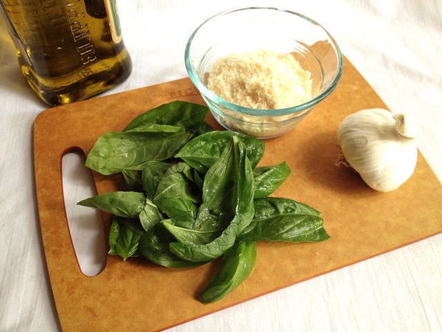 nutless-basil-pesto-recipe