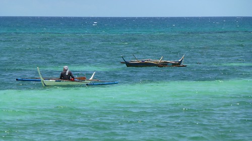white beach boats boat fishing philippines resort cebu båt whitebeach durhan durhanwhitebeachresort