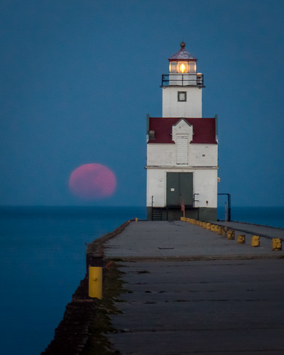 Kewaunee, Wisconsin, Lighthouse, Full Moon, Moon, Lake Michigan