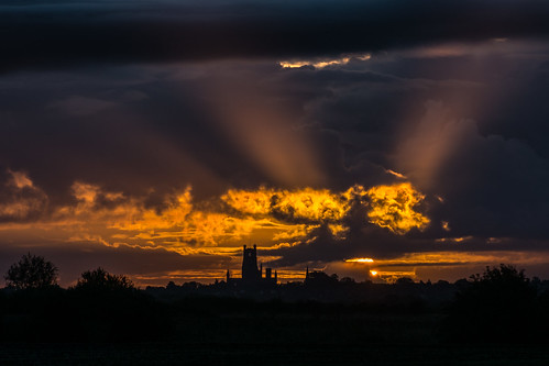 ancient england cloudy european thefens dawn ely autumnal cambridgeshire uk eastanglia sunrise