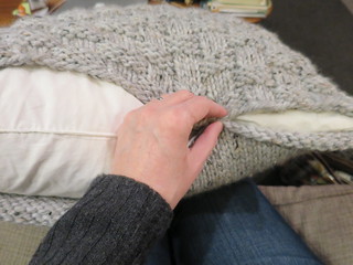 Iron Craft '14 Challenge #23 - Knit Basket Weave Pillow