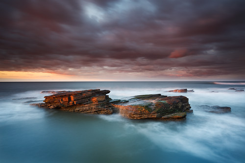 sunset seascape evening rocks northumberland polarizer seatonsluice nd09 rockyisland canonef1740mmƒ4lusm gnd075he