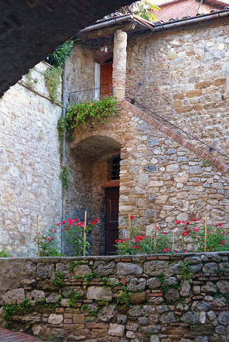 italy detail ps tuscany sangimignano 2014 peteshep copyrightphoto fz200