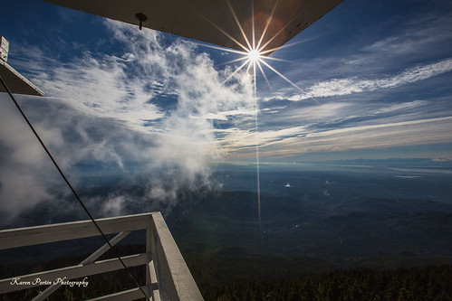roof clouds view sunstar mtpilchuck