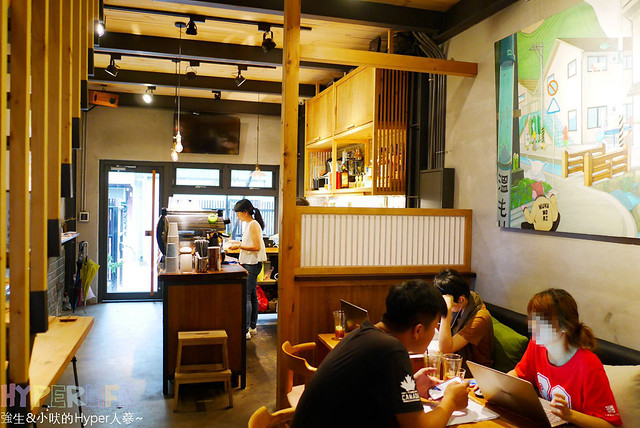 台中北區小巷弄裡的咖啡小店Kusabi+，濃濃日式木作空間氛圍好沉靜～還吃的到鯛魚燒喔!(近台中二中) @強生與小吠的Hyper人蔘~