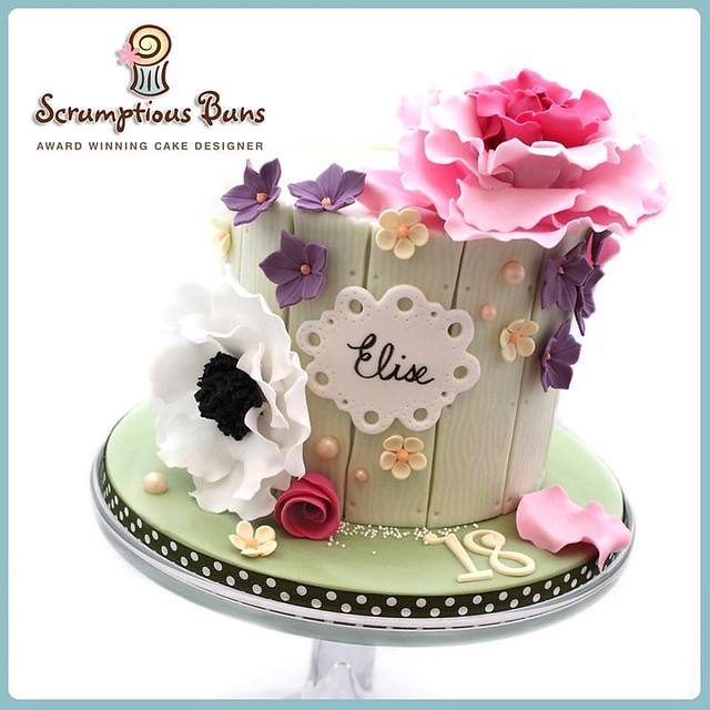 Inspired by Cotton & Crumbs Beautiful Cakes from Scrumptious Buns