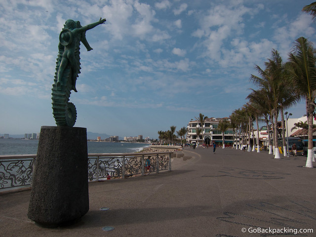 Statue along the Malecon (boardwalk)